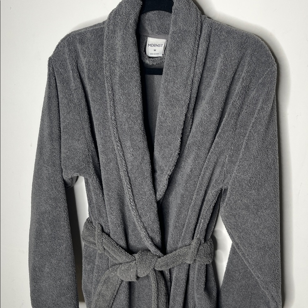 MDRNST Terrycloth Heavy Bath Robe Size Medium side pockets Deep Grey - Picture 2 of 6